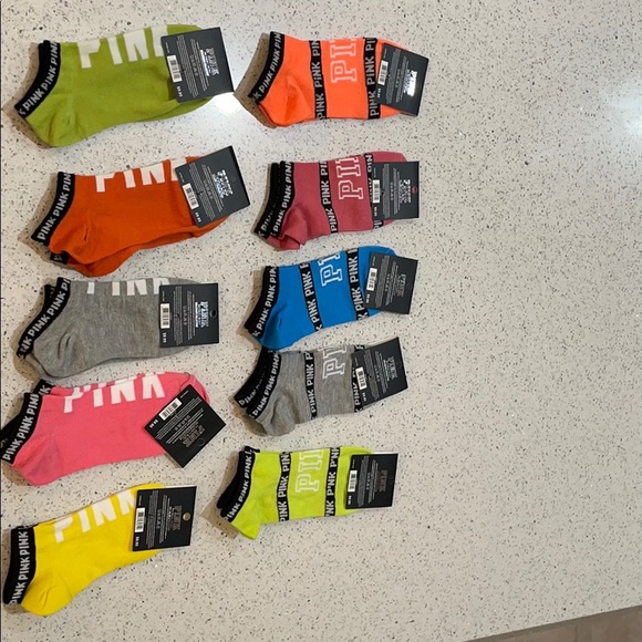 10 pairs of pink Victoria’s Secret socks brand NWT - Picture 5 of 8